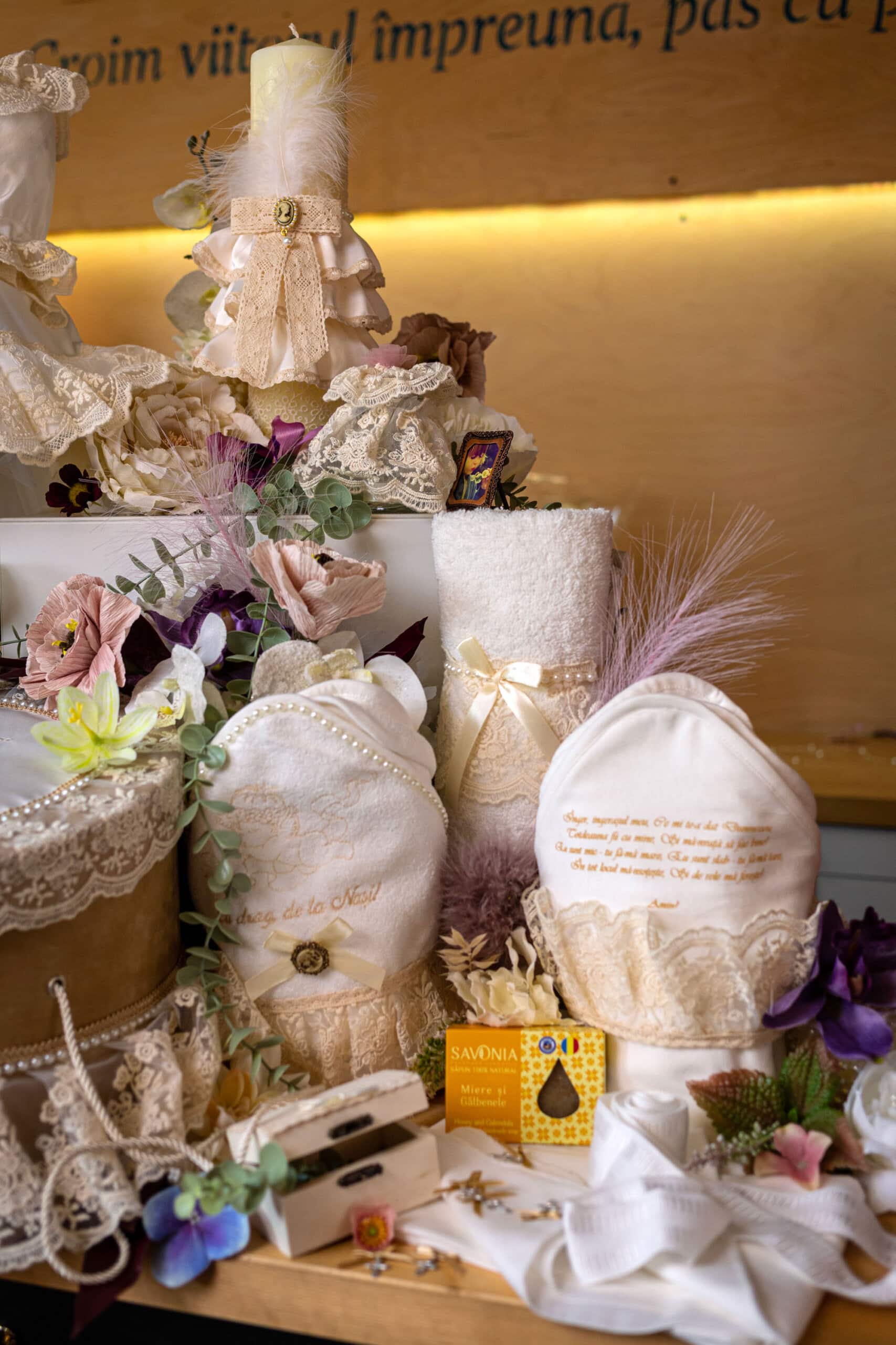 Set complet botez (trusou) - Catherine - ivoire - mânecă lungă 14 Set complet botez (trusou) - Catherine - ivoire - mânecă lungă - imagine 14