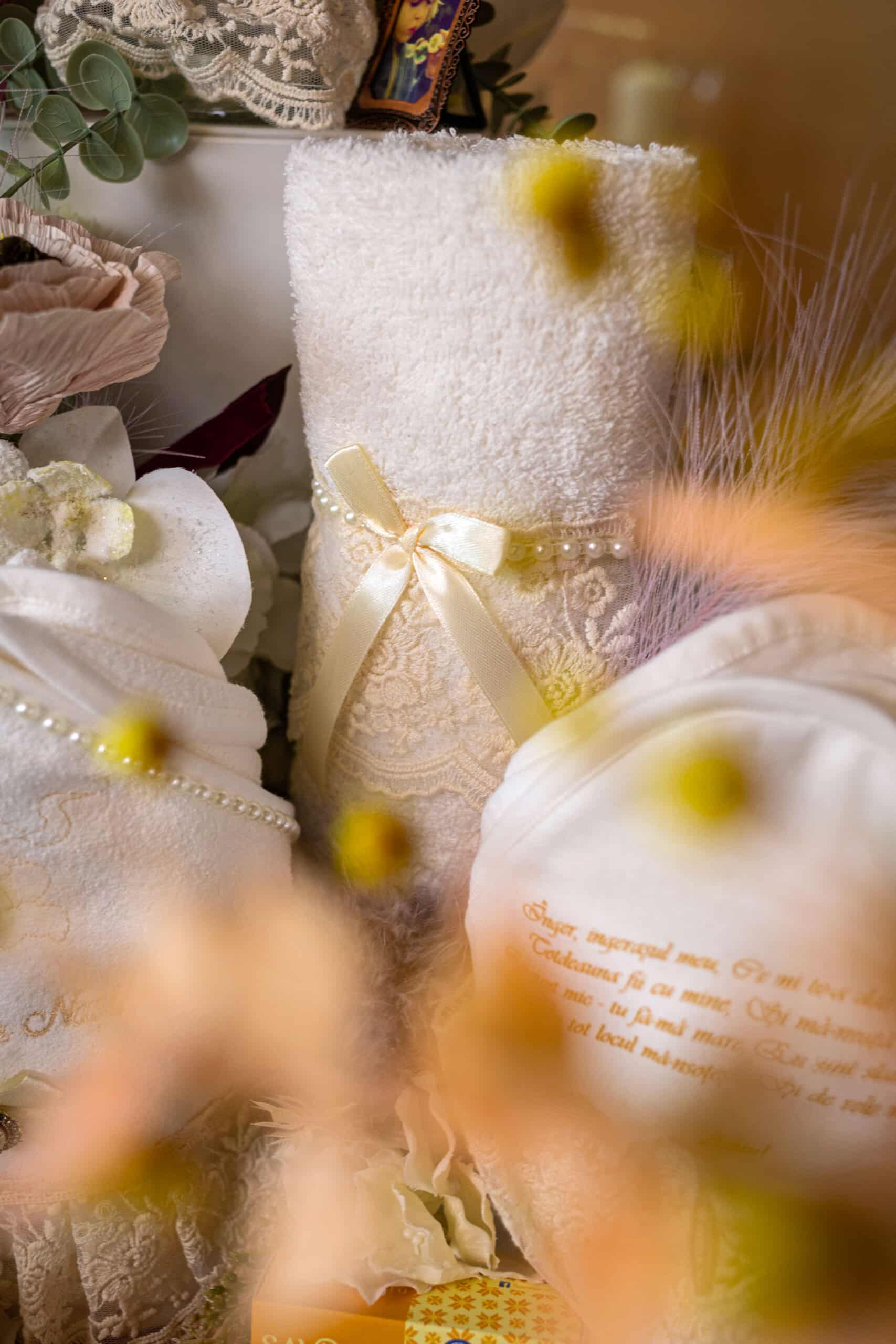 Set complet botez (trusou) - Catherine - ivoire - mânecă lungă 6 Set complet botez (trusou) - Catherine - ivoire - mânecă lungă - imagine 6