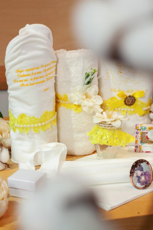 Trusou botez - galben - imagine 8