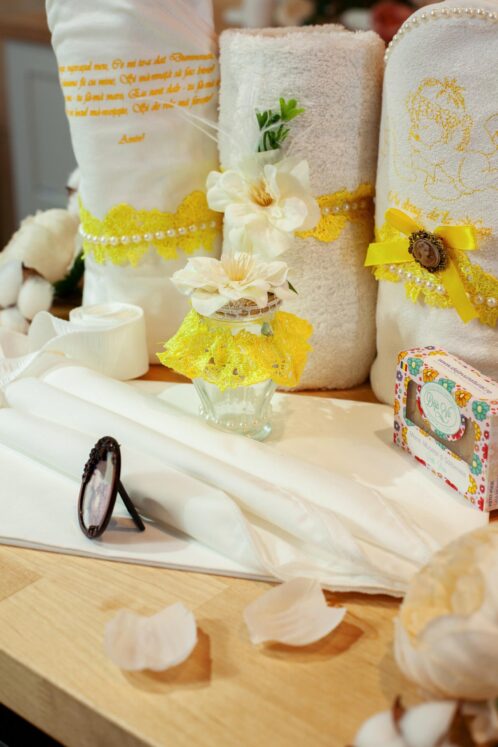 Trusou botez - galben - imagine 2