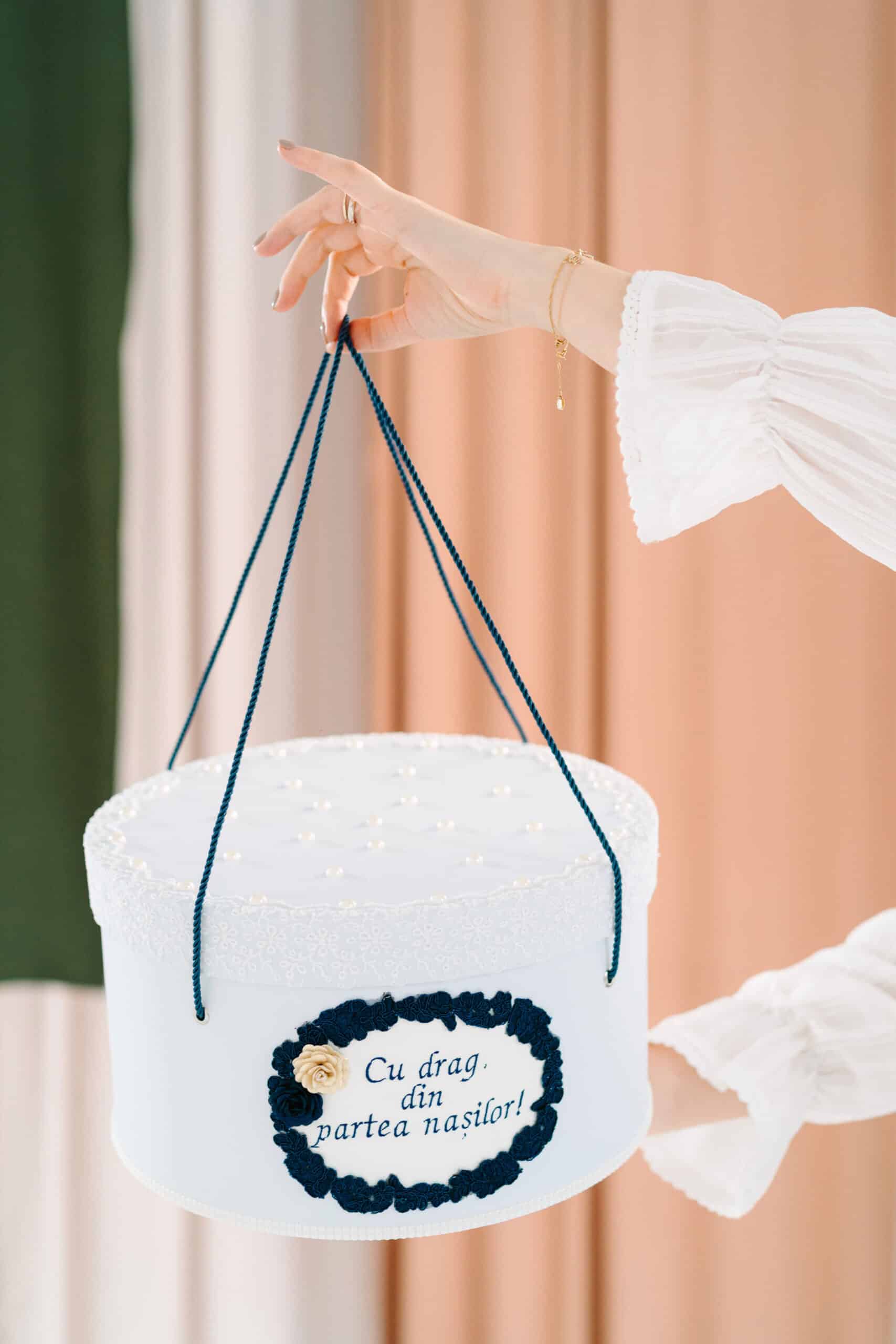 Cufăr botez - bleumarin 3 Cufăr botez - bleumarin - imagine 3