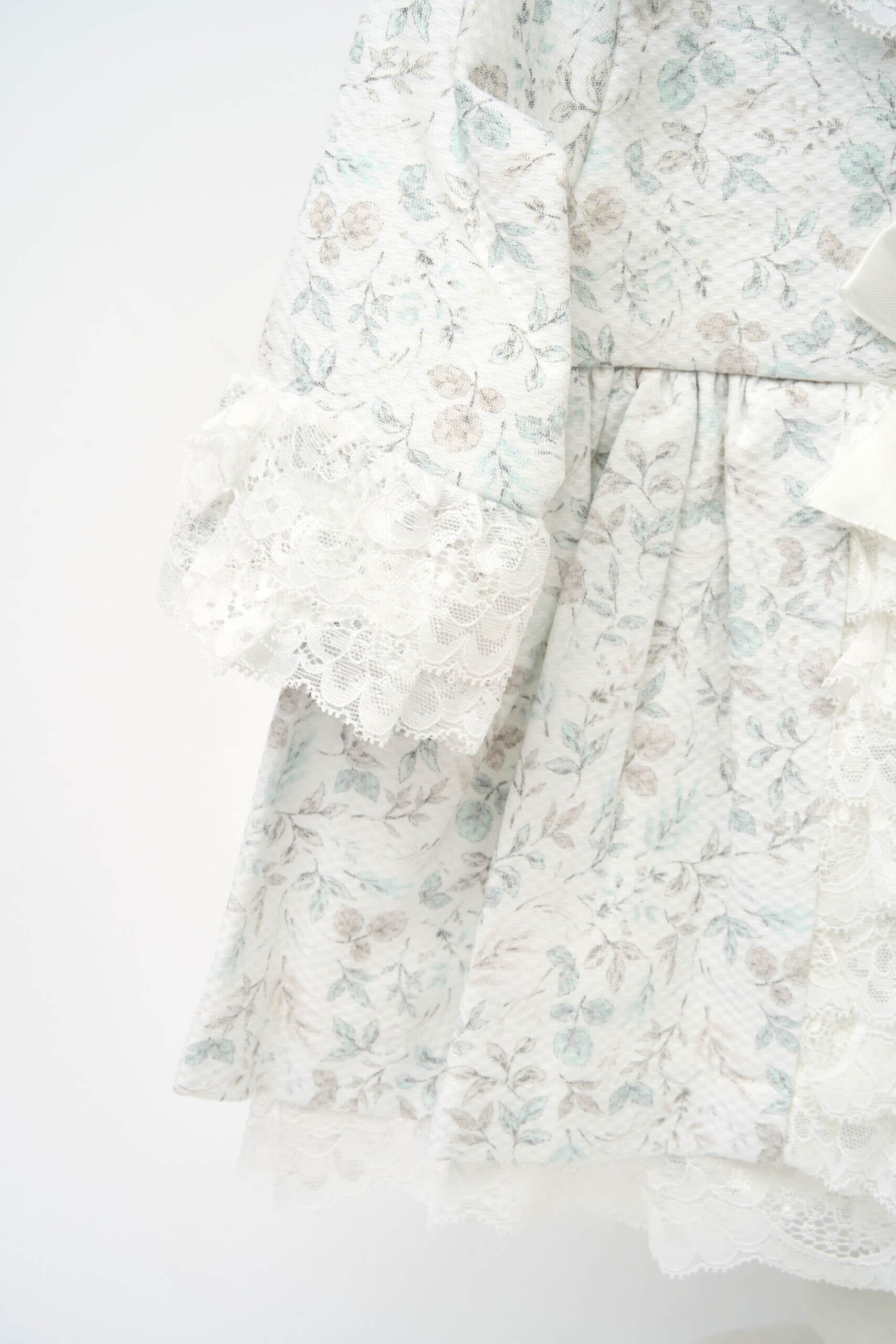 Rochiță Eva Brocart 8 Rochiță Eva Brocart - imagine 8