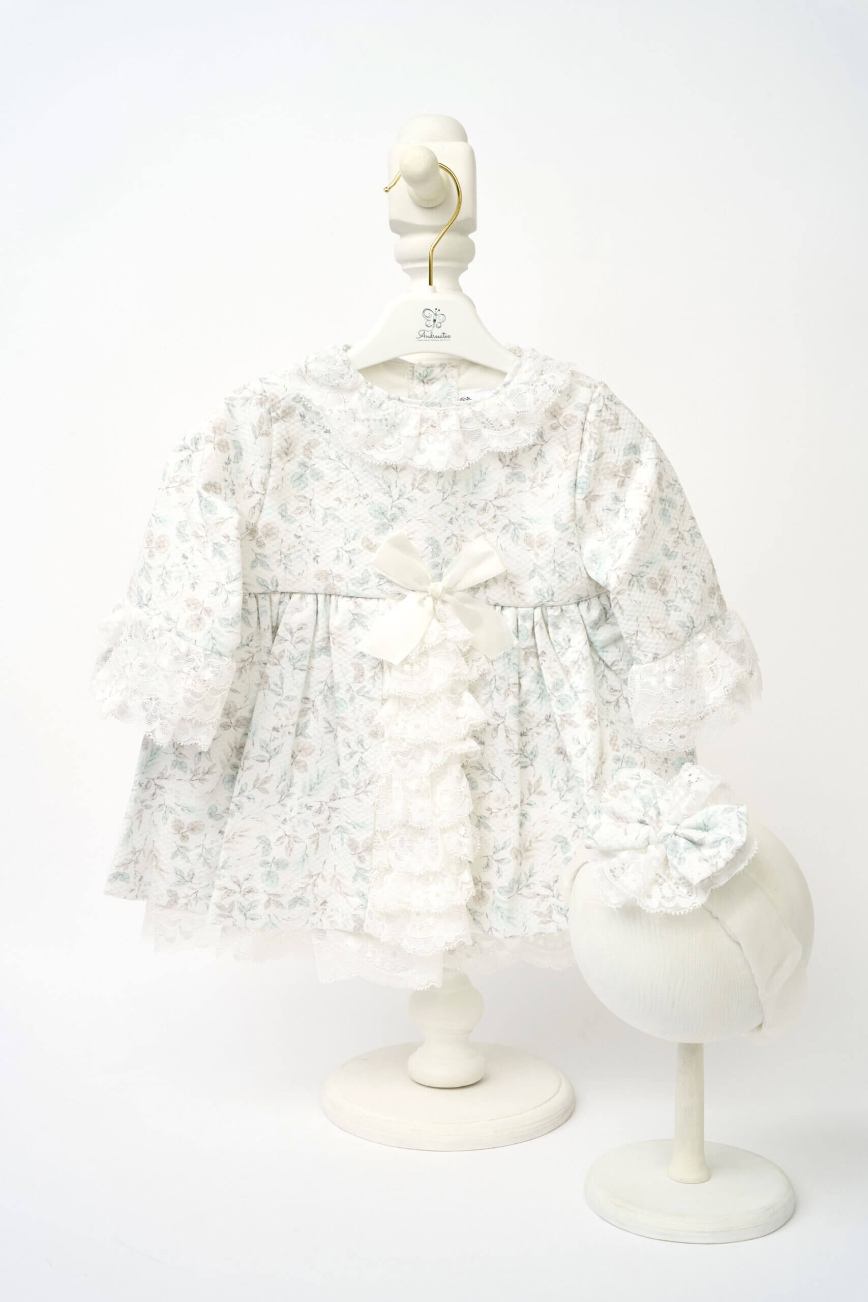 Rochiță Eva Brocart 1 Rochiță Eva Brocart