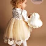 Rochiță Margueritte - bej (mânecă lungă)