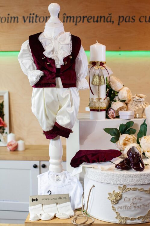 Set complet botez (trusou) - Micul Marchiz - burgundy - imagine 3