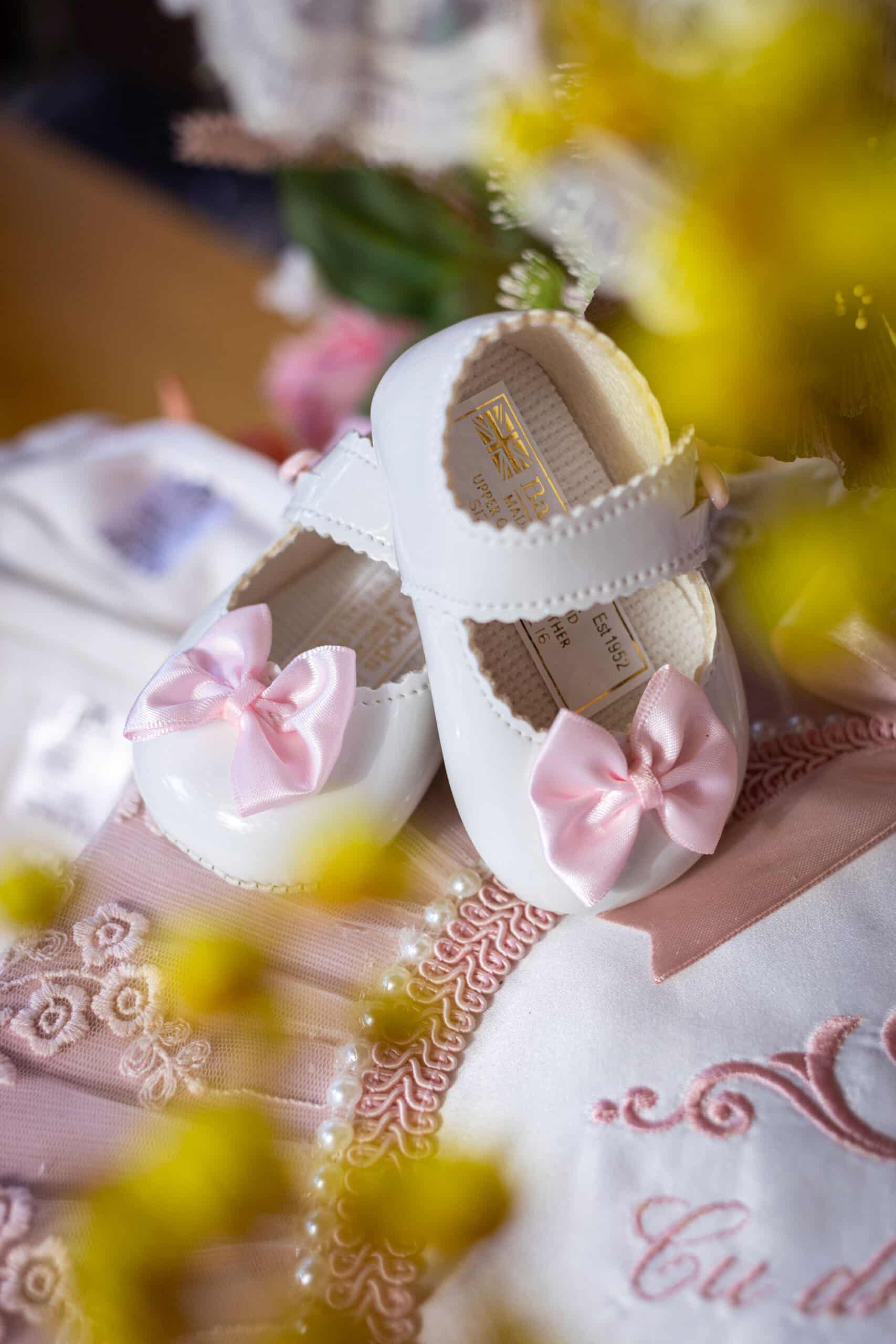 Set complet botez (trusou) - Micuța Crăiasă - roz - Volane Vintage 17 Set complet botez (trusou) - Micuța Crăiasă - roz - Volane Vintage - imagine 17