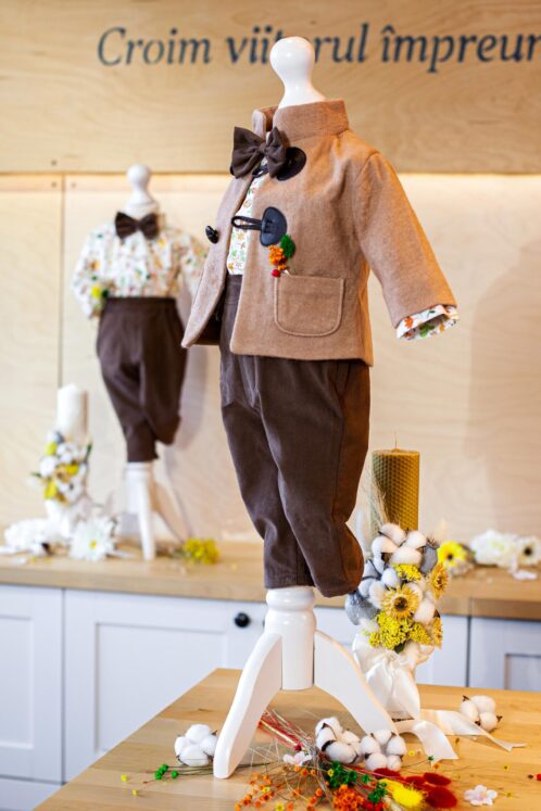 Costum Leon - bej - imagine 6