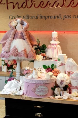 Set complet botez (trusou) - Milla cu capă - roz vintage