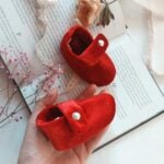 Botoșei catifea handmade - roșu