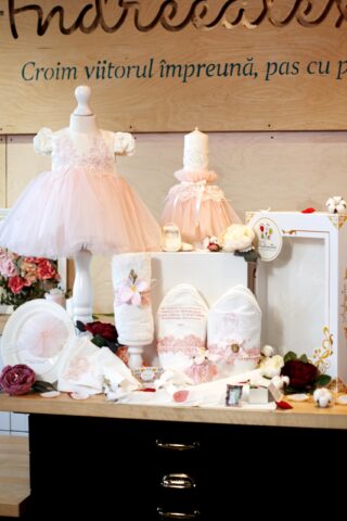 Set esențial botez (trusou) - Rose-barbie - mânecă scurtă