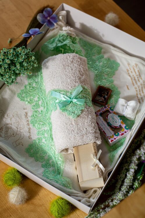 Trusou botez - Mint - imagine 2
