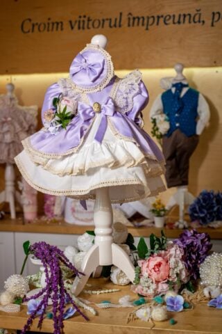 ROCHIE-MANECA-LUNGA-LILA-PRINTESA-SOFIA-BOTEZ-FSOFIA369.LILA (6)