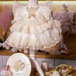 Rochiță Claire - ivoire - volane vintage - mânecă 3/4