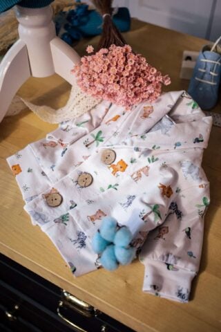 Costum Cu Salopeta Botez Raiat Imprimat Bmihai369
