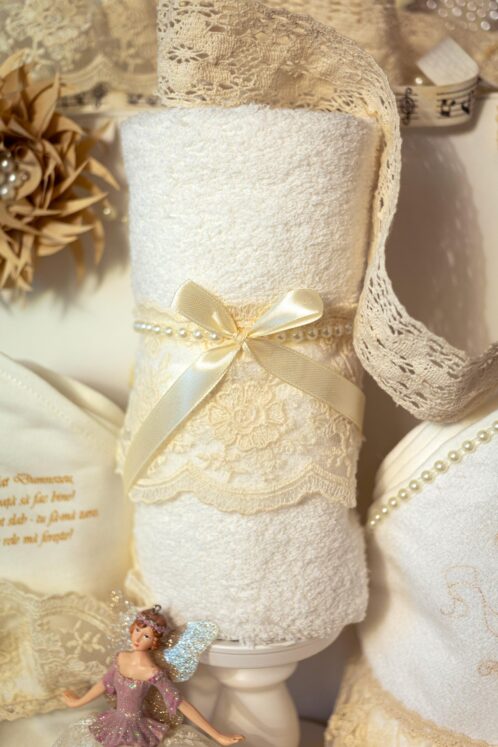 Set complet botez (trusou) - Claire și Capă floare - bej - imagine 12