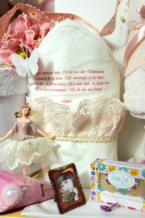 Set complet botez (trusou) - Claire și Capă roz vintage - imagine 5