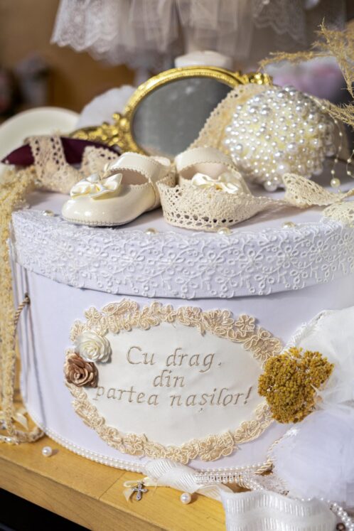 Set complet botez (trusou) - Cozette cu capă Floare - imagine 5