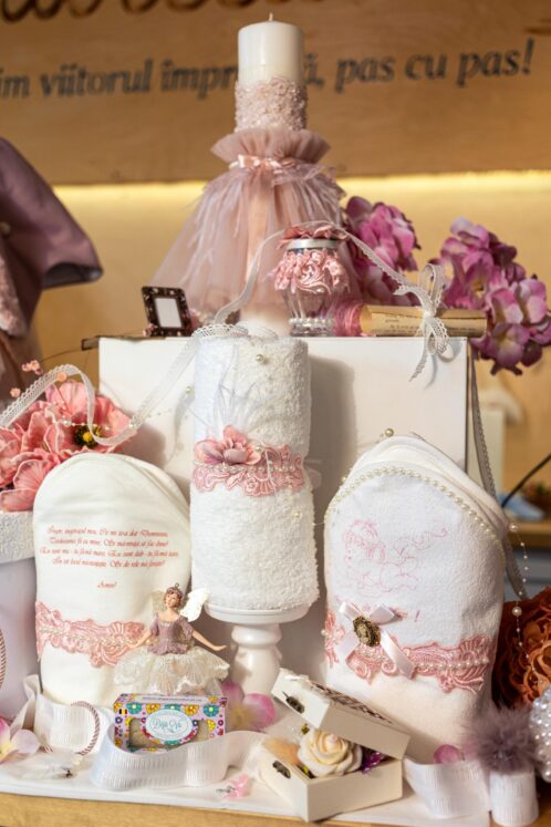 Set complet botez (trusou) - Margueritte și Capă roz vintage - imagine 5