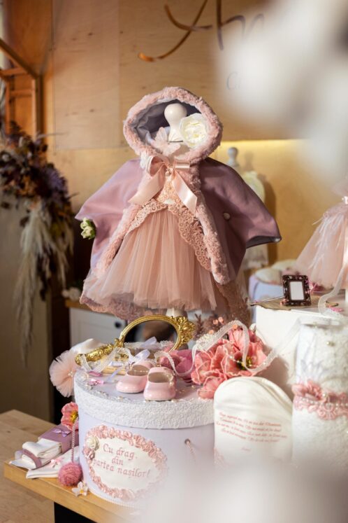 Set complet botez (trusou) - Margueritte și Capă roz vintage - imagine 4