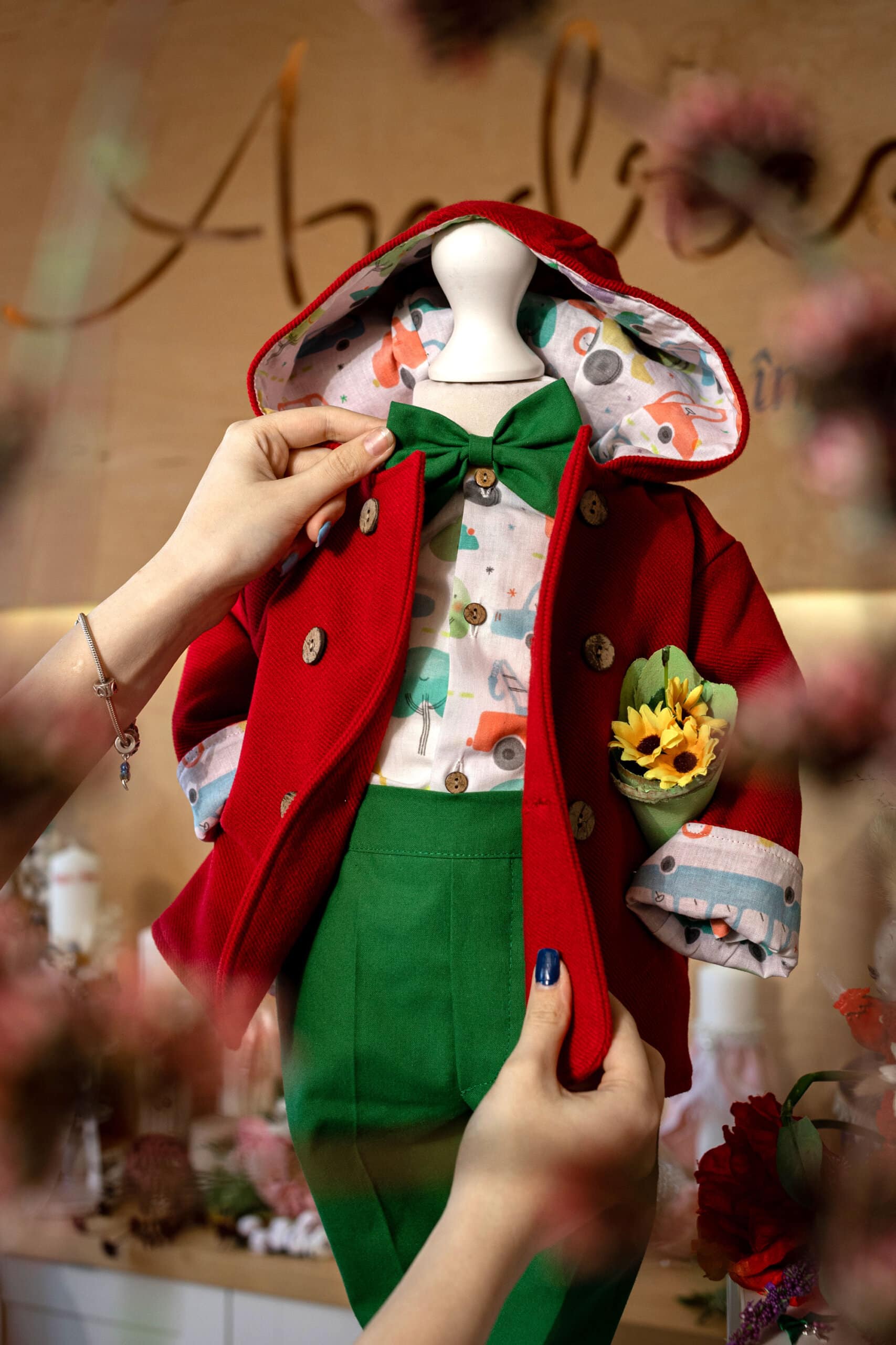 Set complet botez (trusou) - Oscar - roșu 4 Set complet botez (trusou) - Oscar - roșu - imagine 4