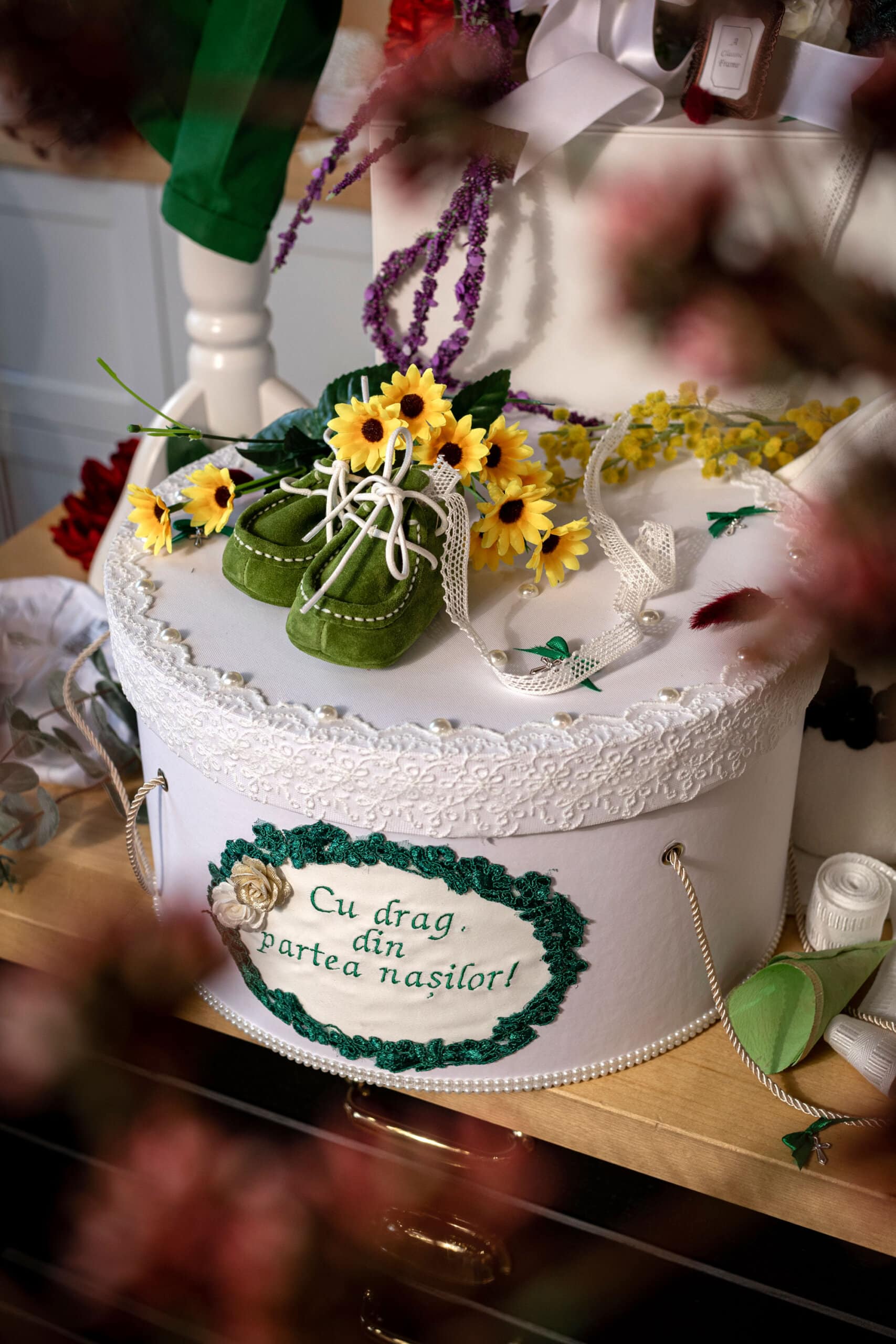 Set complet botez (trusou) - Oscar - roșu 10 Set complet botez (trusou) - Oscar - roșu - imagine 10