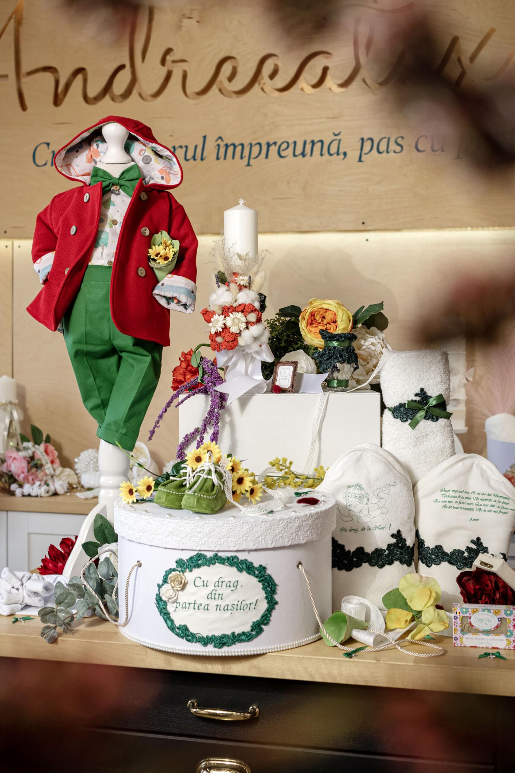 Set complet botez (trusou) - Oscar - roșu 1 Set complet botez (trusou) - Oscar - roșu