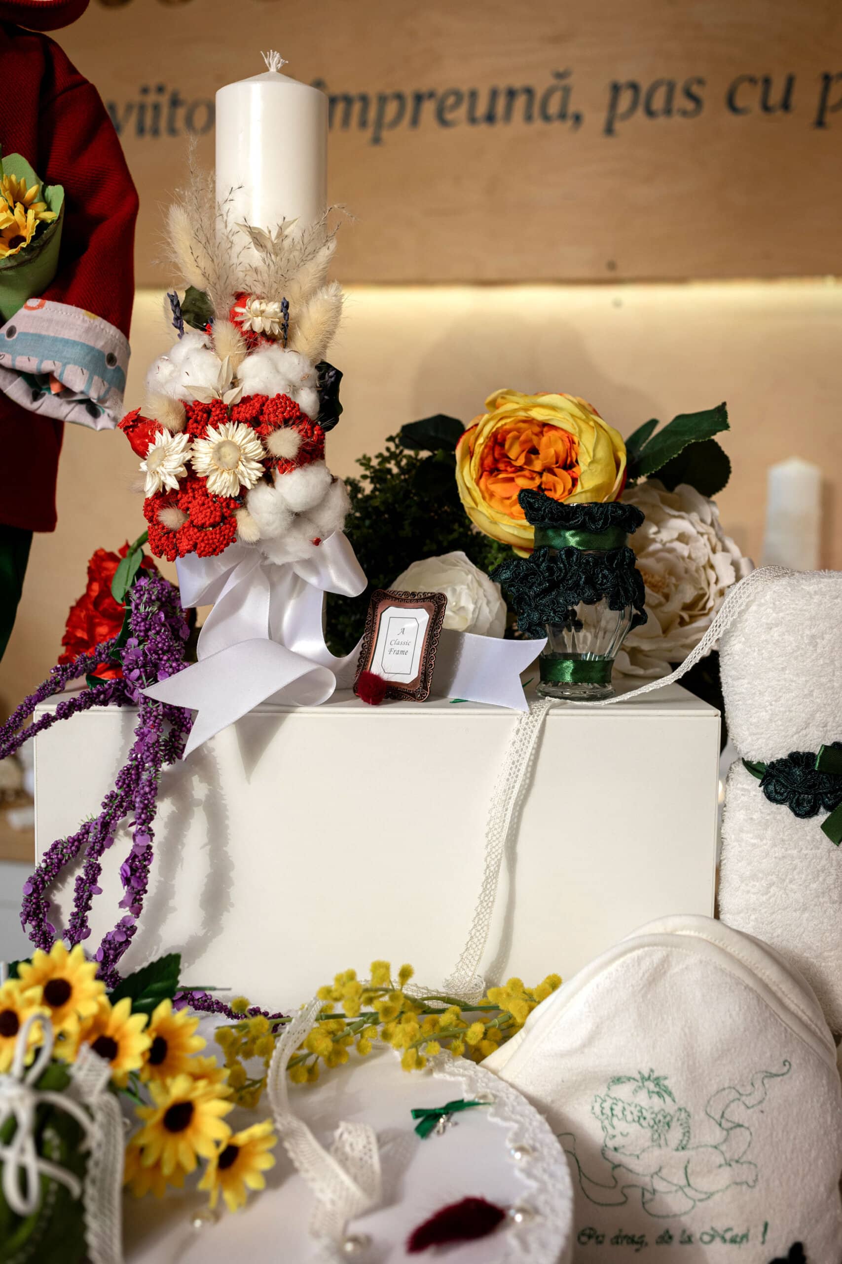 Set complet botez (trusou) - Oscar - roșu 3 Set complet botez (trusou) - Oscar - roșu - imagine 3