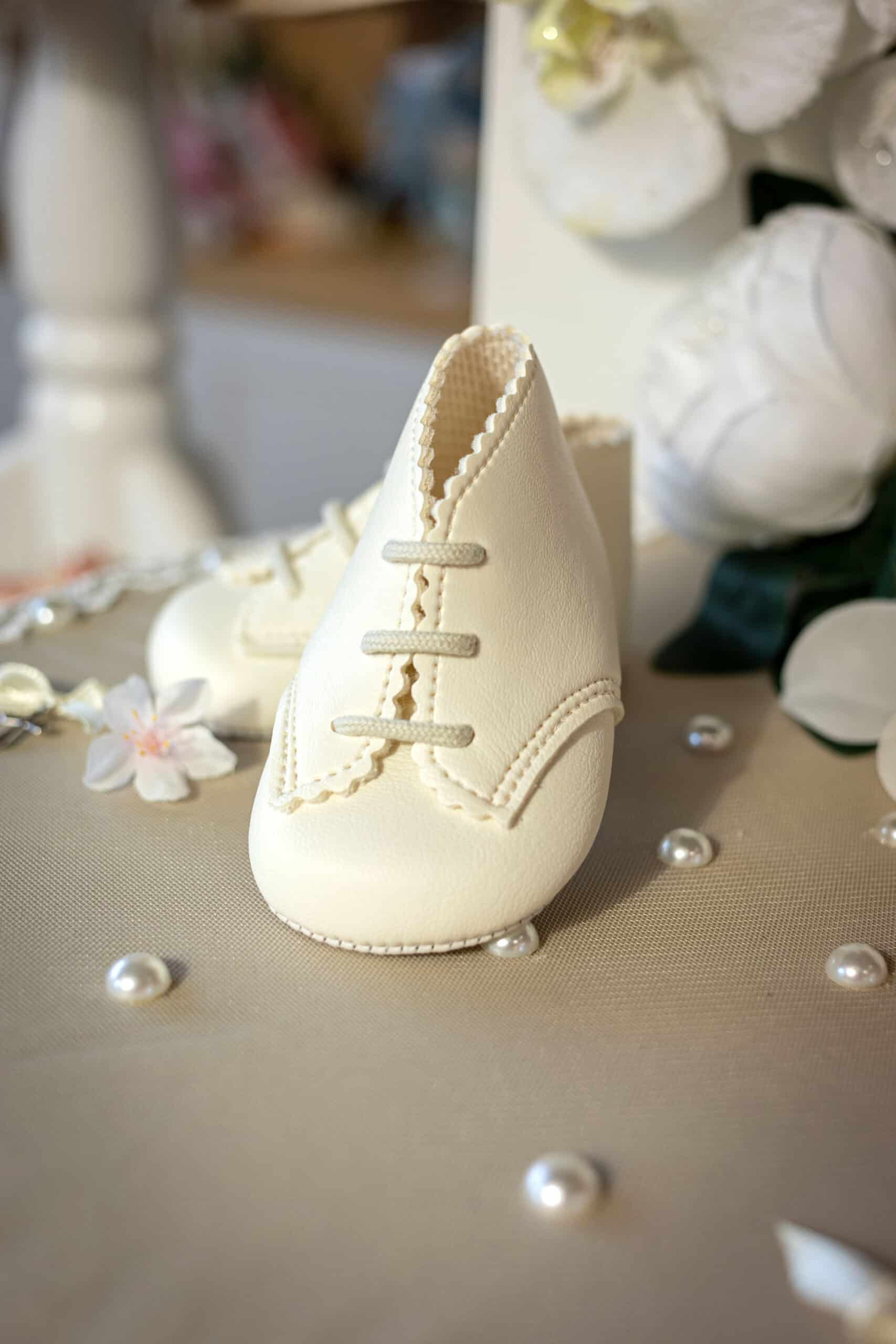 Set complet botez (trusou) - Clarissa - bej 10 Set complet botez (trusou) - Clarissa - bej - imagine 10