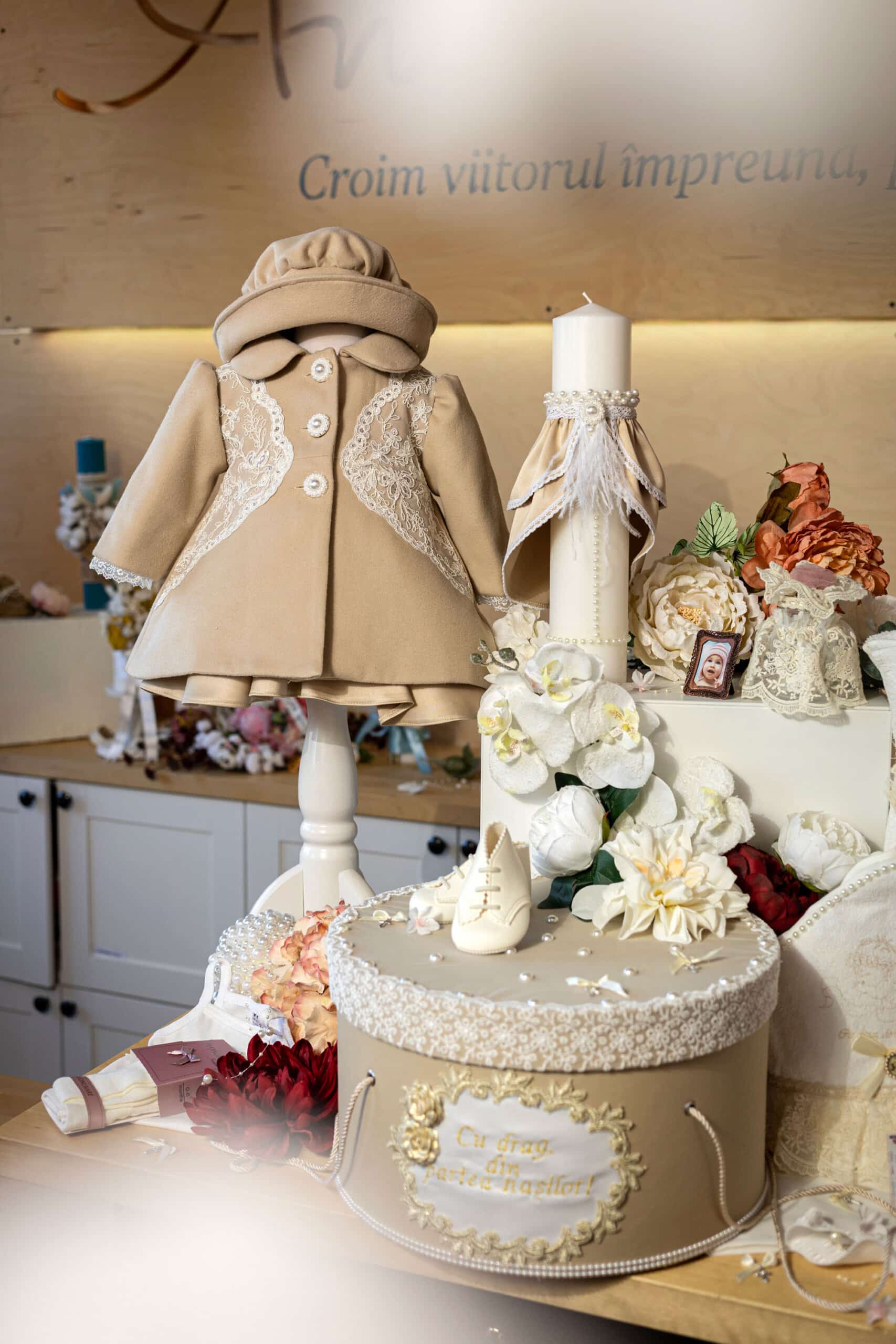 Set complet botez (trusou) - Clarissa - bej 2 Set complet botez (trusou) - Clarissa - bej - imagine 2