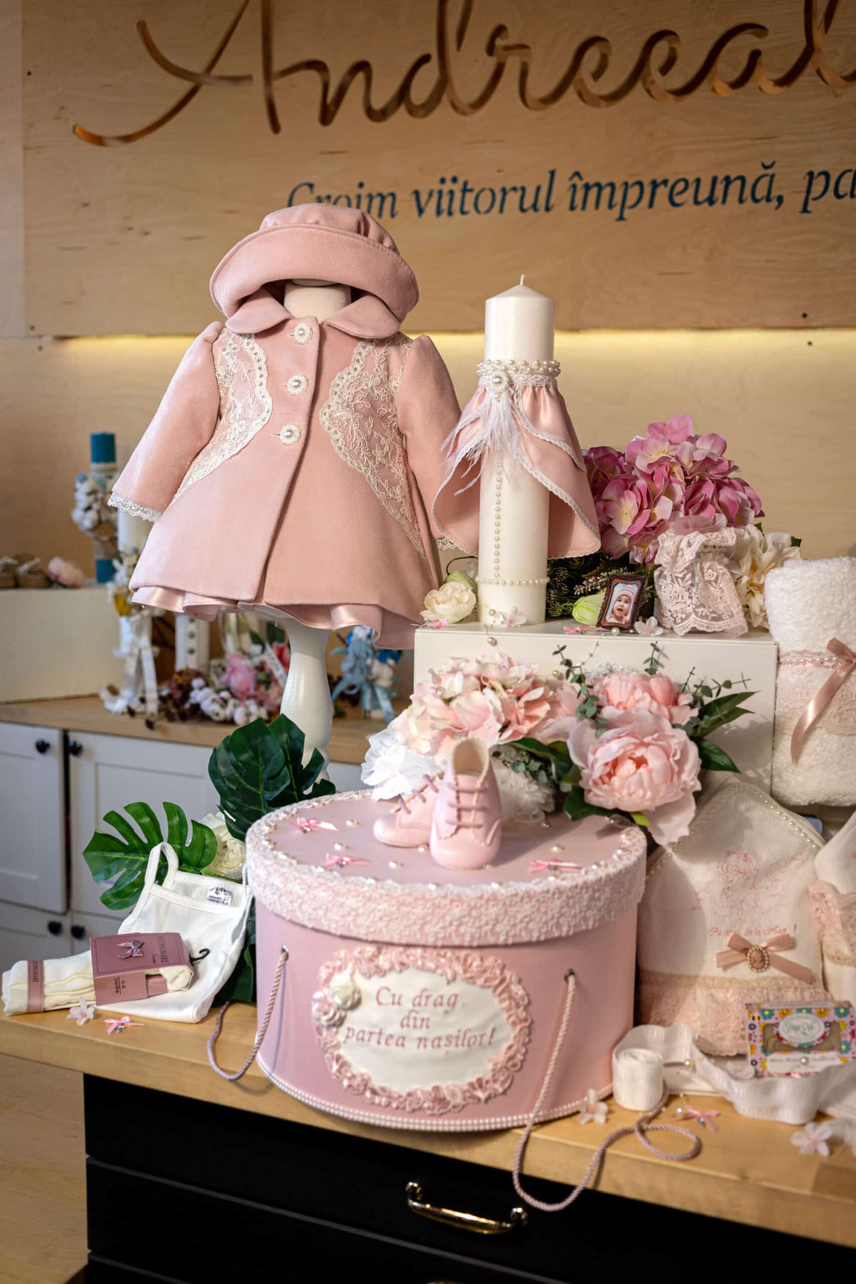 Set complet botez (trusou) - Clarissa - roz 2 Set complet botez (trusou) - Clarissa - roz - imagine 2