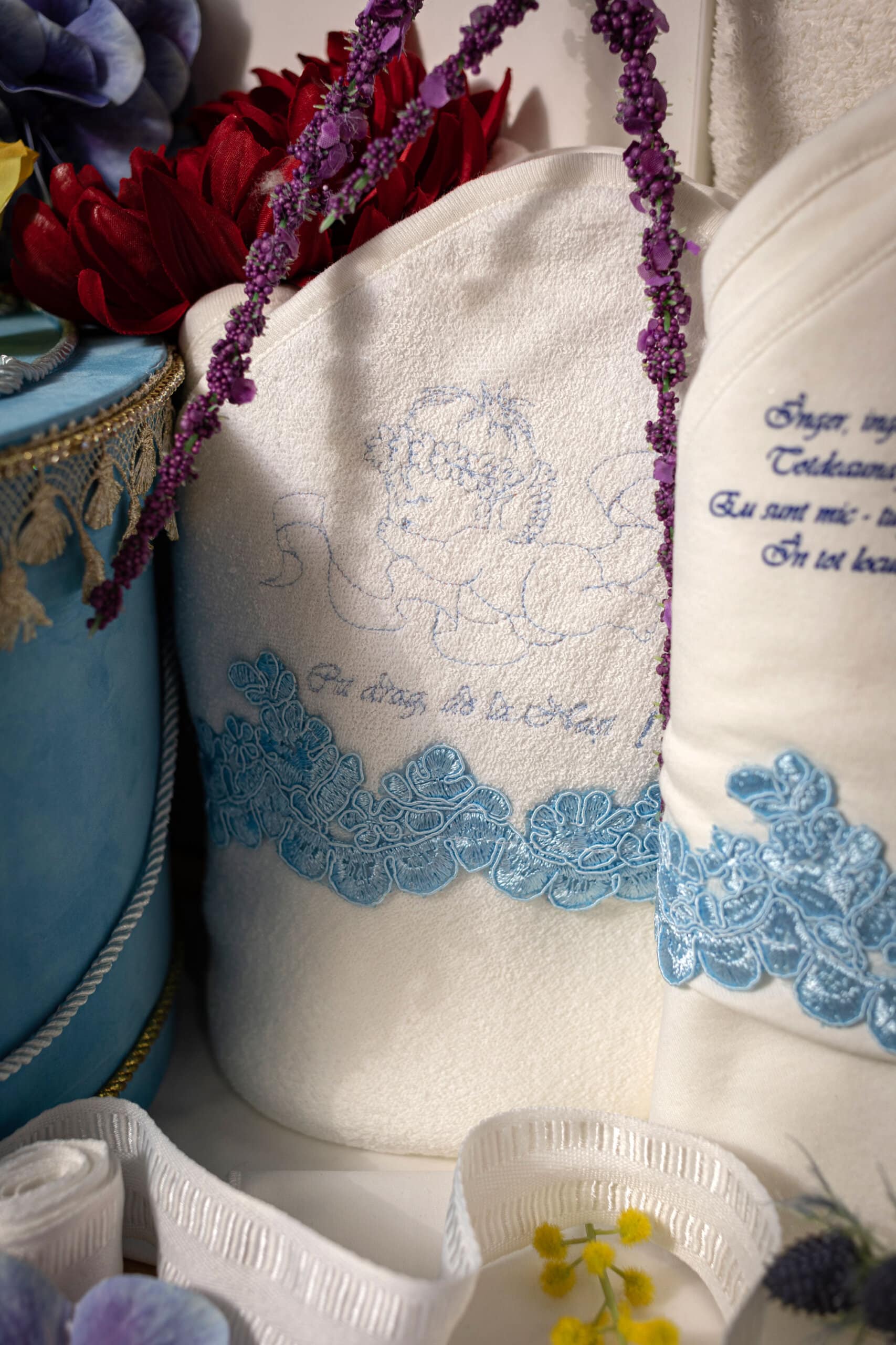 Set complet botez (trusou) - Micul Prinț - catifea - bleu 15 Set complet botez (trusou) - Micul Prinț - catifea - bleu - imagine 15