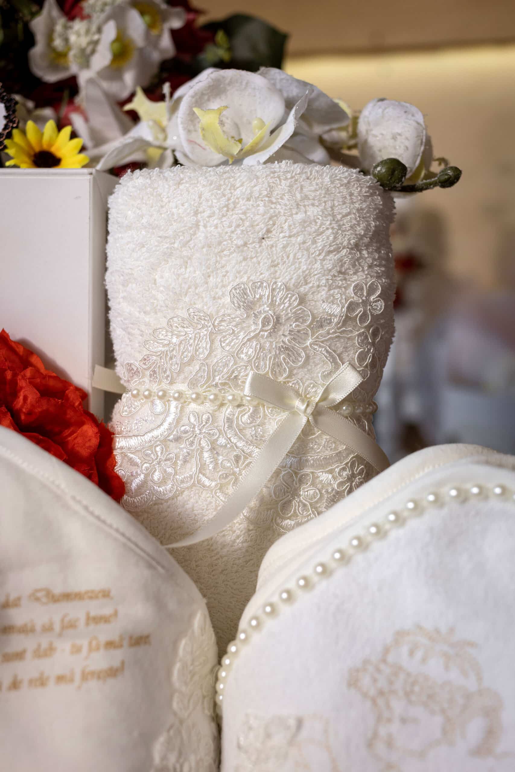 Set complet botez (trusou) - Pauline - ivoire 12 Set complet botez (trusou) - Pauline - ivoire - imagine 12