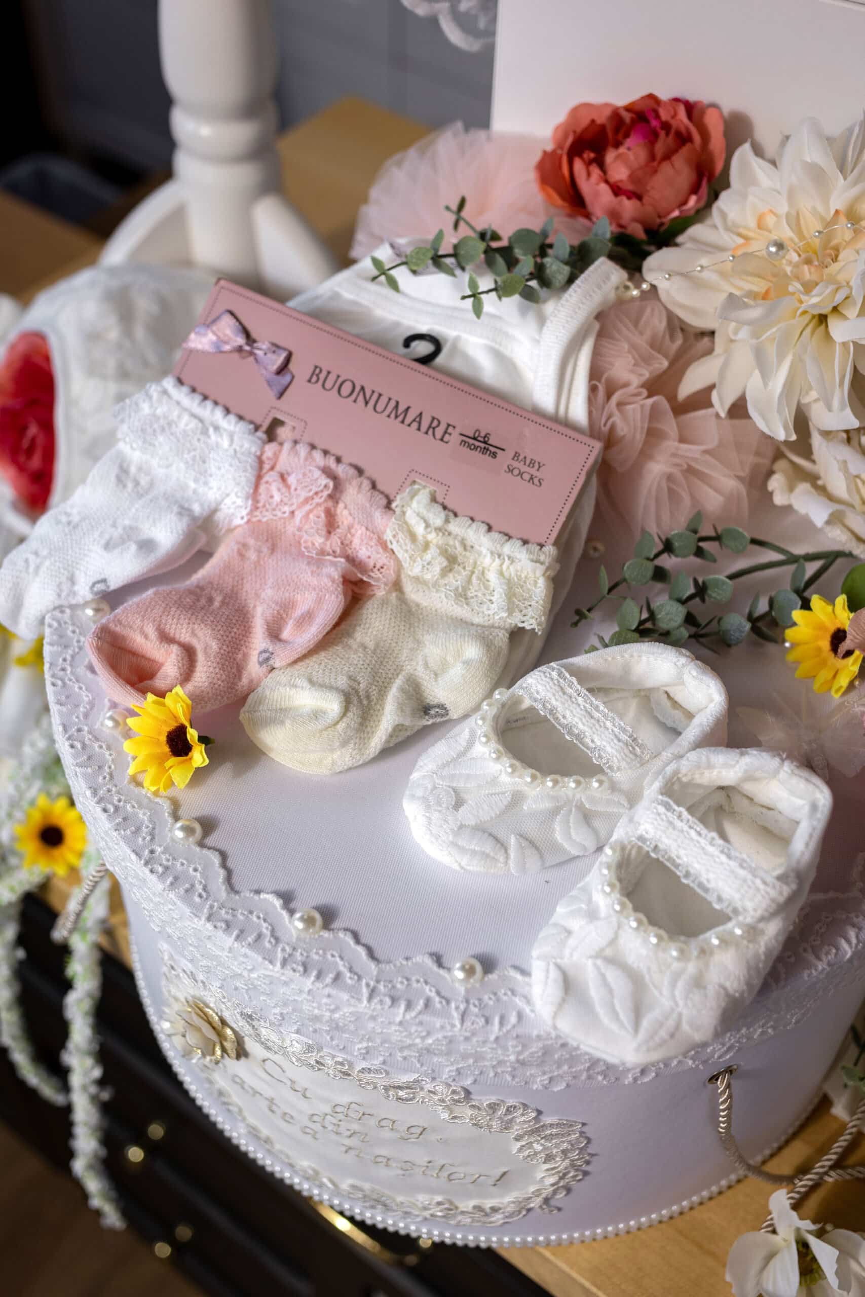 Set complet botez (trusou) - Pauline - ivoire 8 Set complet botez (trusou) - Pauline - ivoire - imagine 8