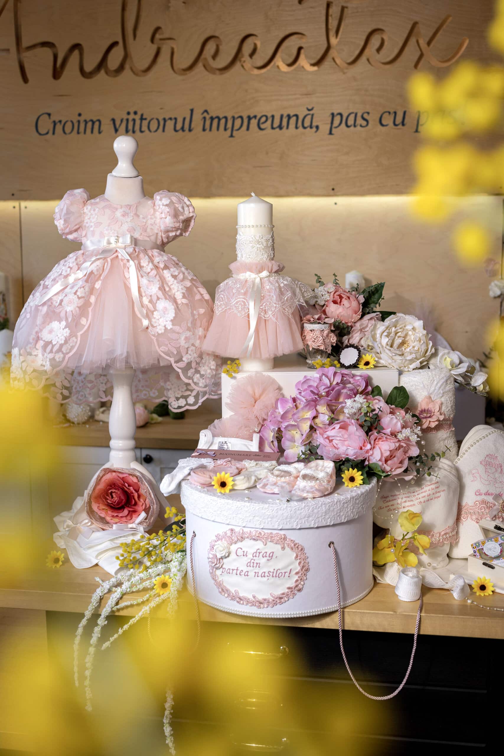 Set complet botez (trusou) - Pauline - roz//ivoire 1 Set complet botez (trusou) - Pauline - roz//ivoire