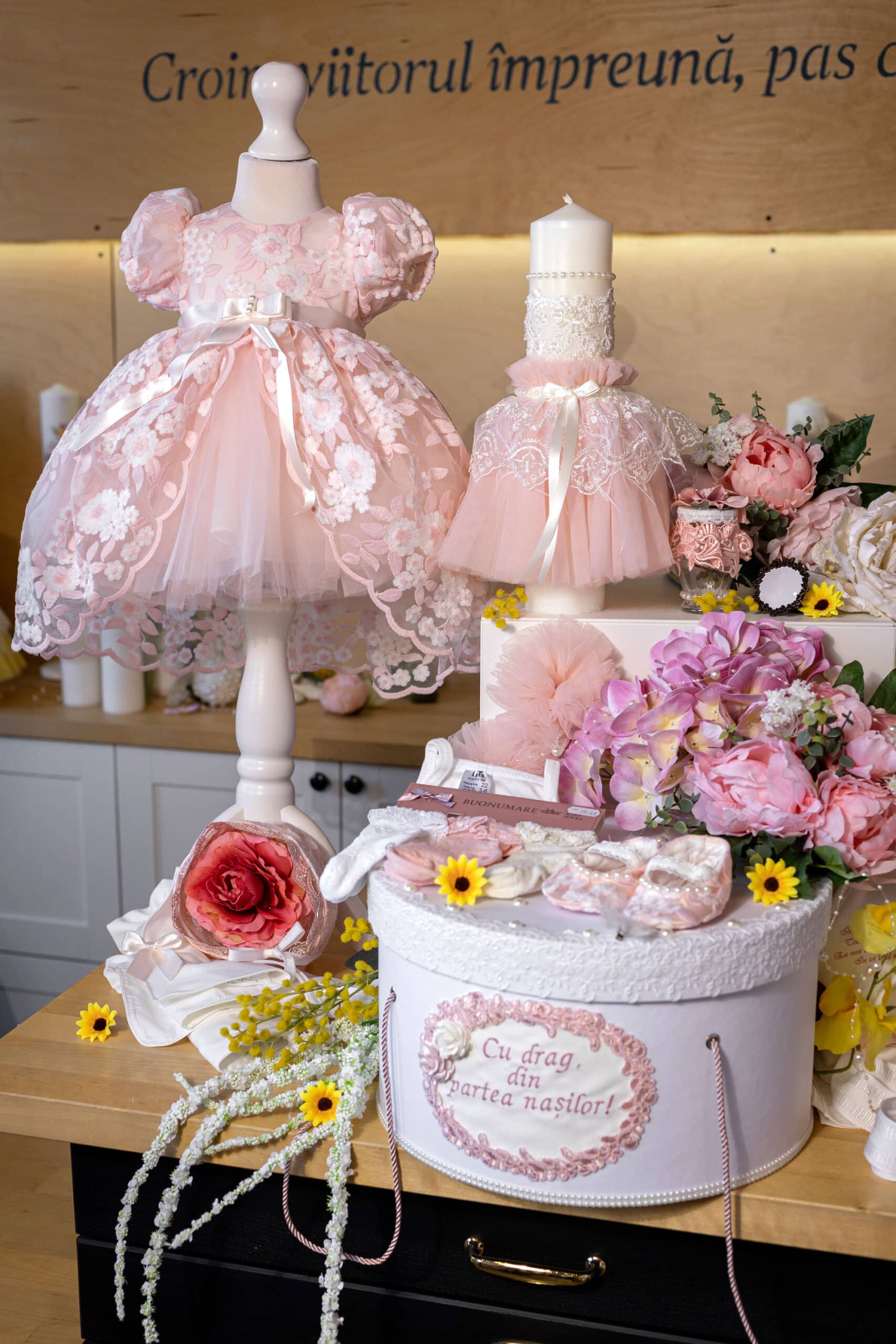 Set complet botez (trusou) - Pauline - roz//ivoire 2 Set complet botez (trusou) - Pauline - roz//ivoire - imagine 2