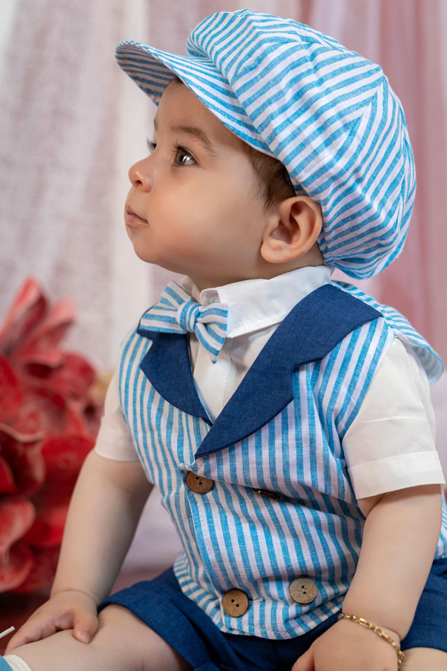 Costum Hugo - vestă dungi cu pantaloni albastru 2 Costum Hugo - vestă dungi cu pantaloni albastru - imagine 2