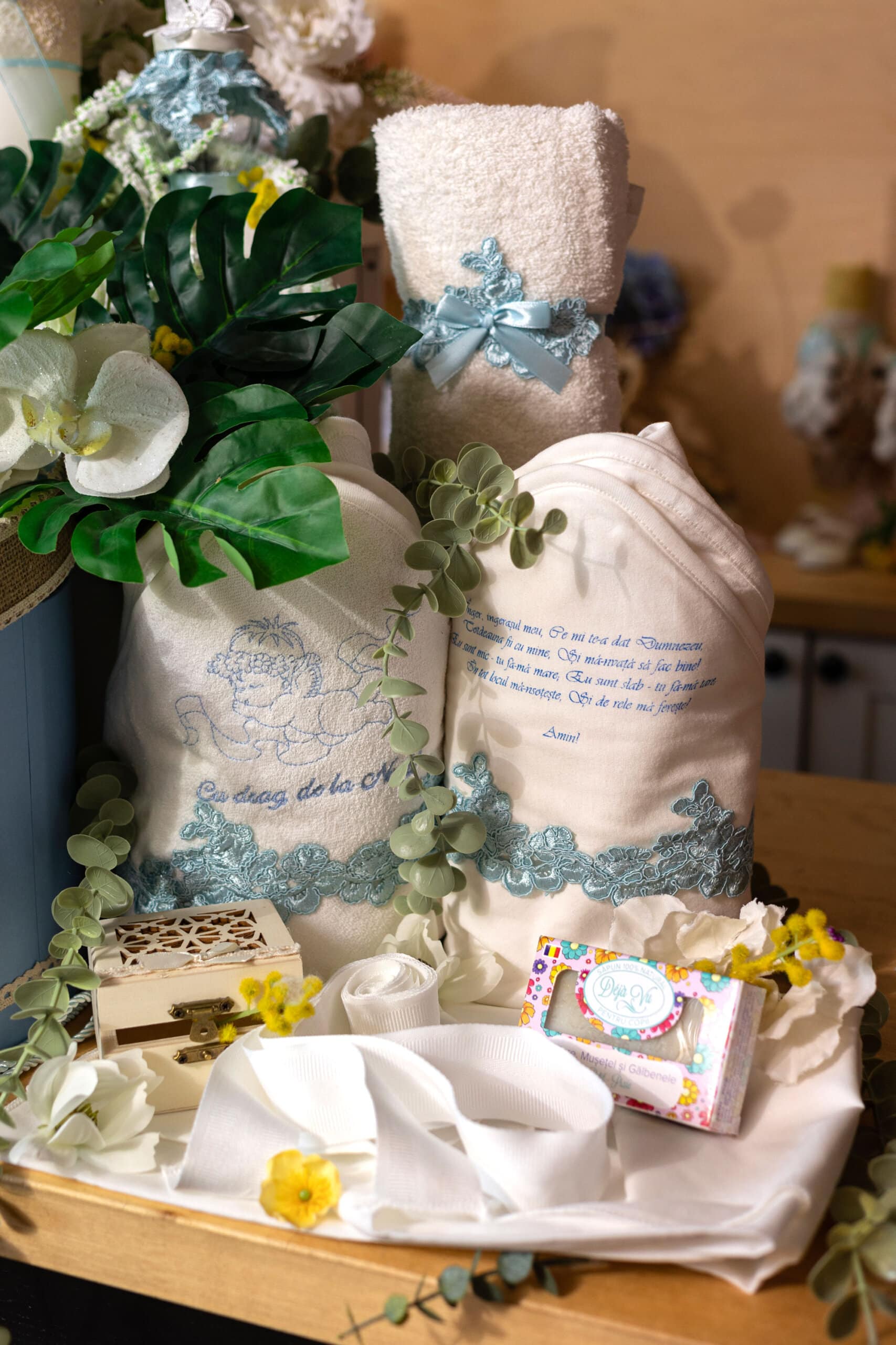 Set complet botez (trusou) - tematică Jungle - lion - mânecă scurtă 15 Set complet botez (trusou) - tematică Jungle - lion - mânecă scurtă - imagine 15