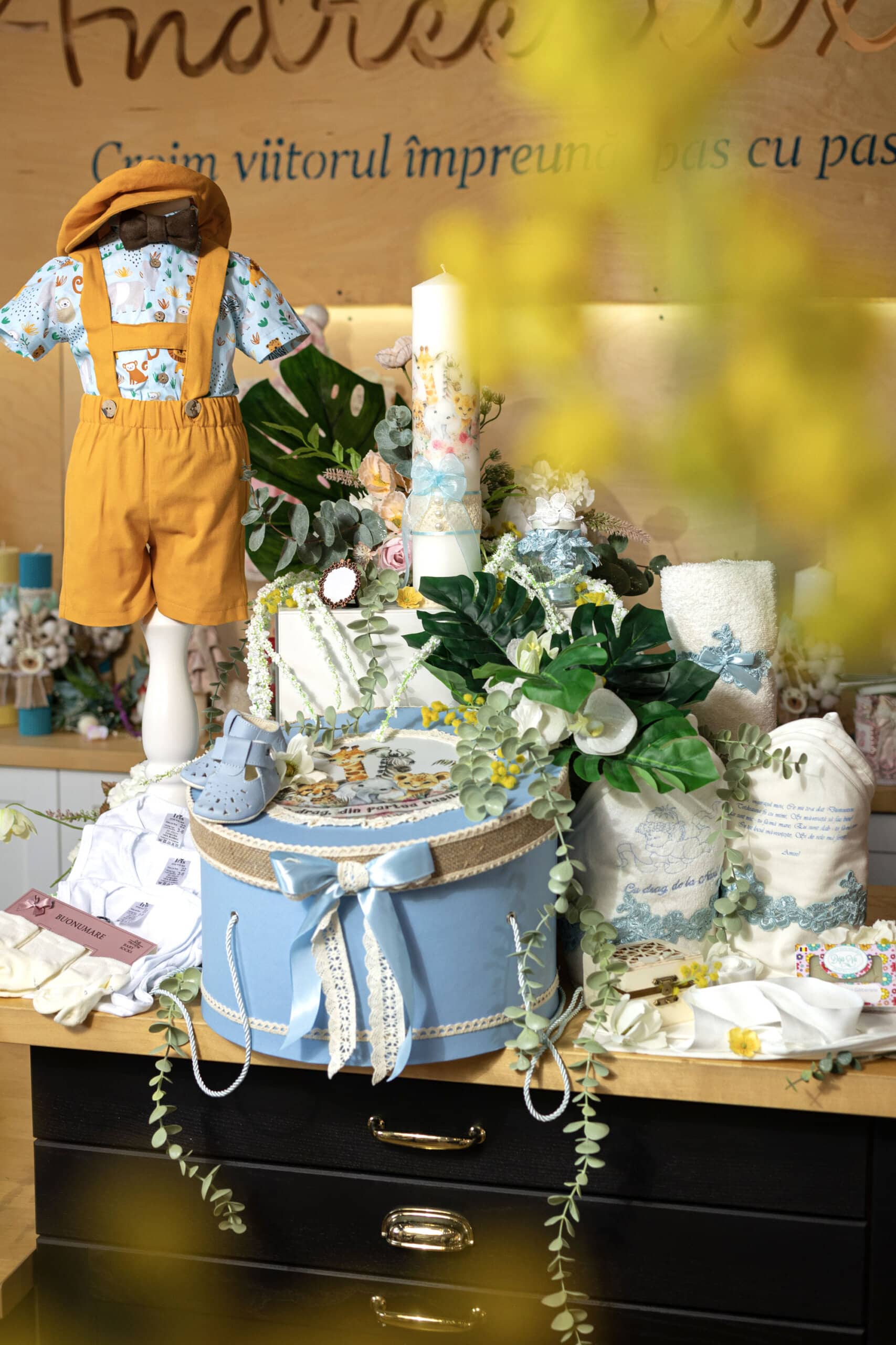 Set complet botez (trusou) - tematică Jungle - lion - mânecă scurtă 1 Set complet botez (trusou) - tematică Jungle - lion - mânecă scurtă