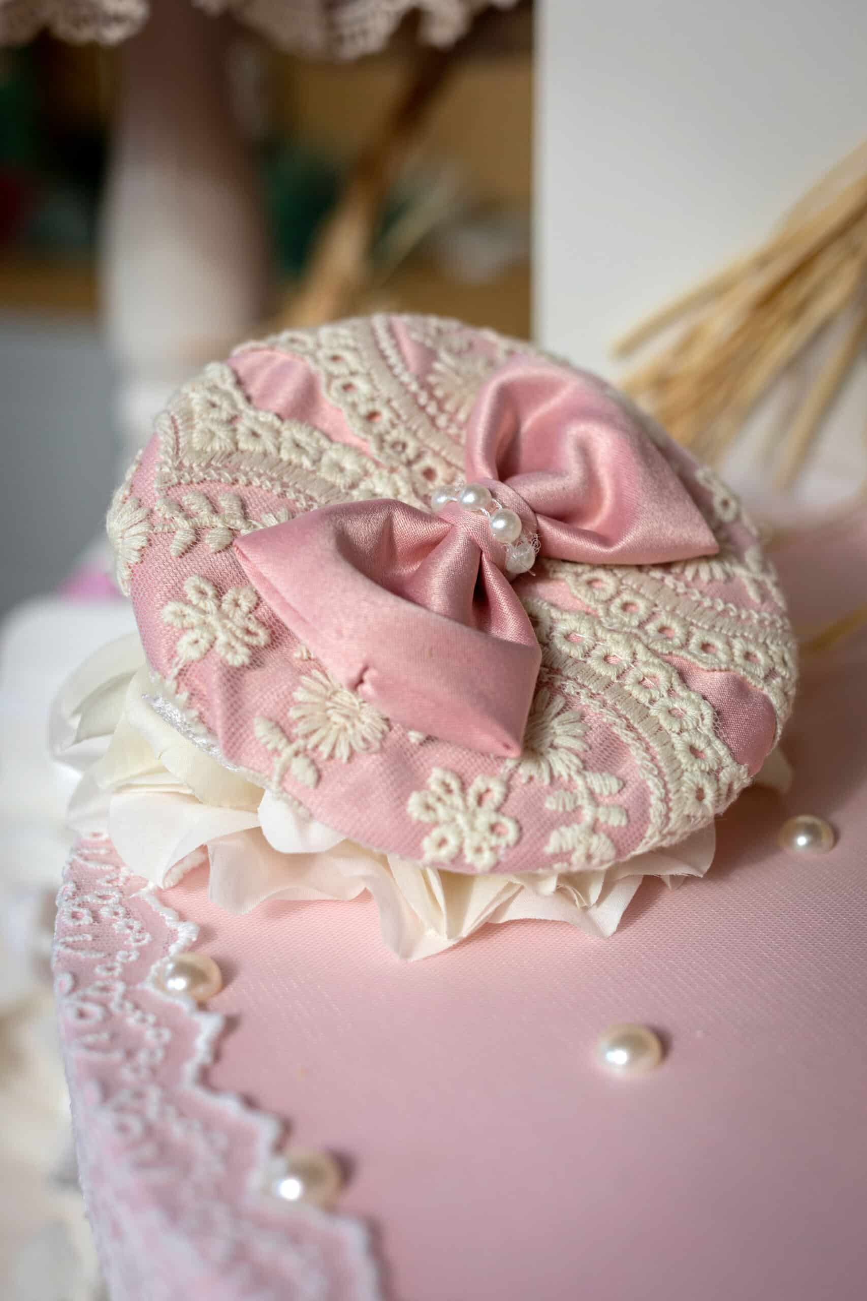 Set complet botez (trusou) - Catherine - roz - mânecă scurtă 5 Set complet botez (trusou) - Catherine - roz - mânecă scurtă - imagine 5