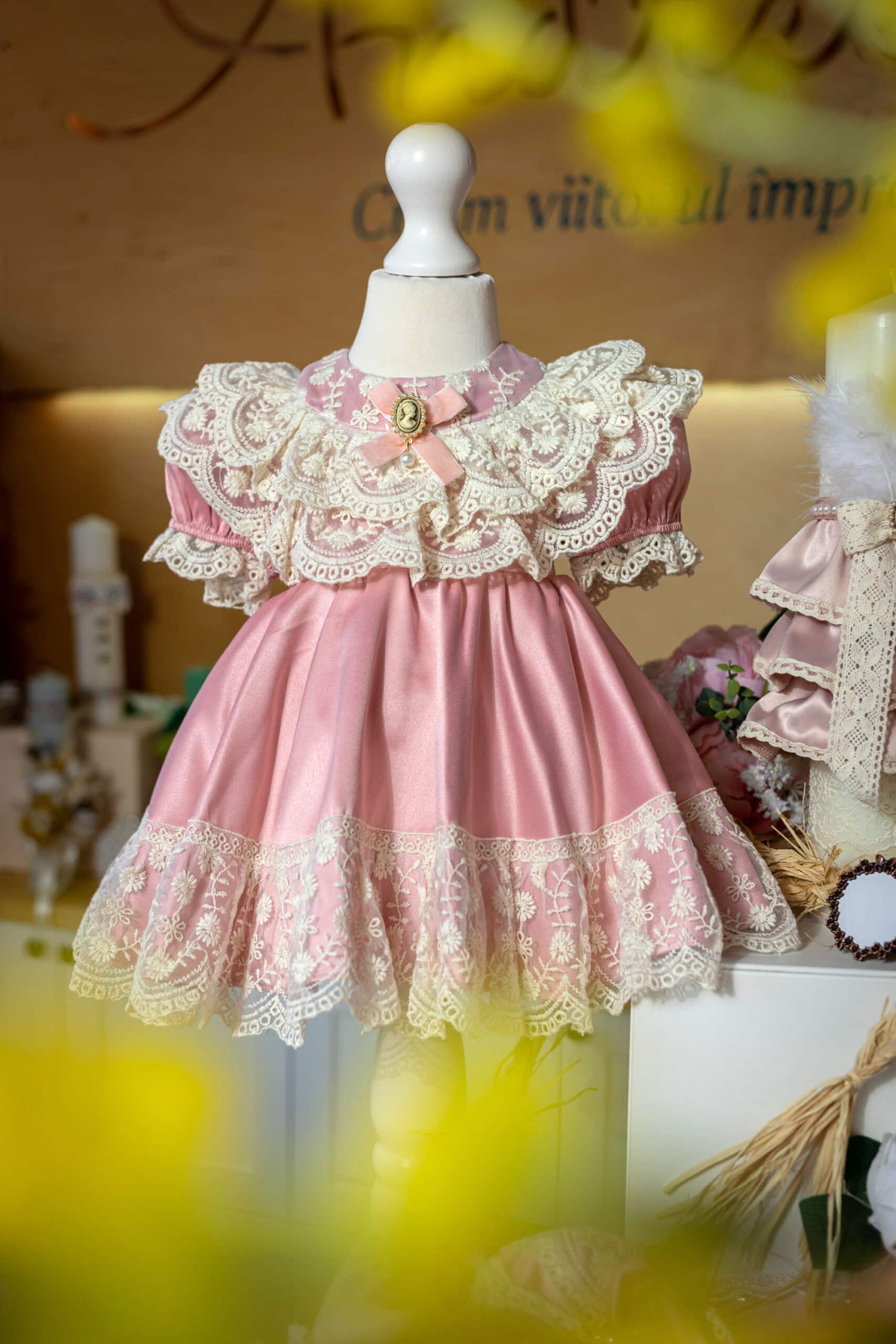 Rochiță Catherine - roz vintage (mânecă scurtă) 7 Rochiță Catherine - roz vintage (mânecă scurtă) - imagine 7