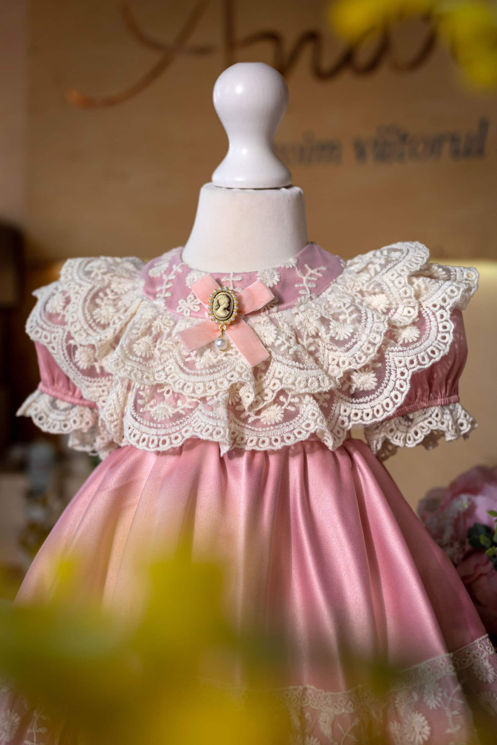 Rochiță Catherine - roz vintage (mânecă scurtă) 8 Rochiță Catherine - roz vintage (mânecă scurtă) - imagine 8