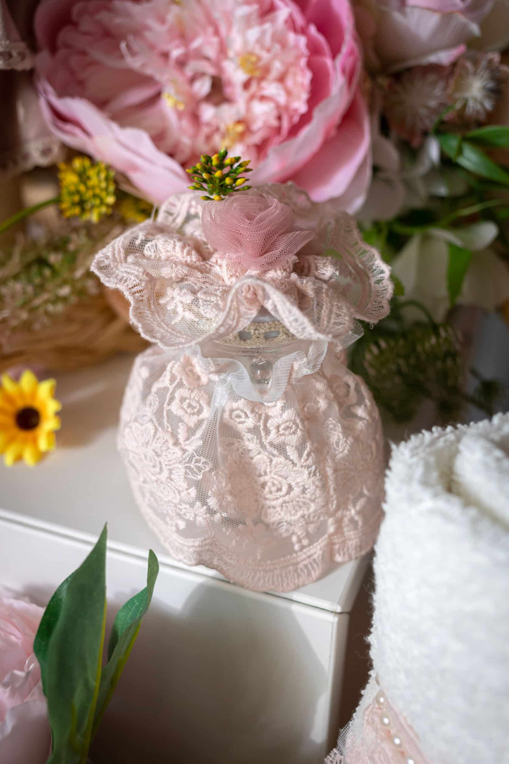 Set complet botez (trusou) - Catherine - roz - mânecă scurtă 14 Set complet botez (trusou) - Catherine - roz - mânecă scurtă - imagine 14