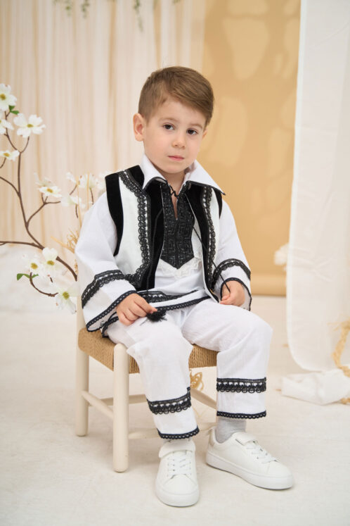 Costum tradițional - Grigore - imagine 2
