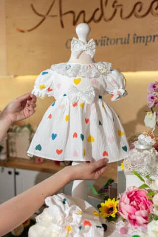 rochie-botez-muselina-inimi-oana-ivoire-maneca-scurta,2