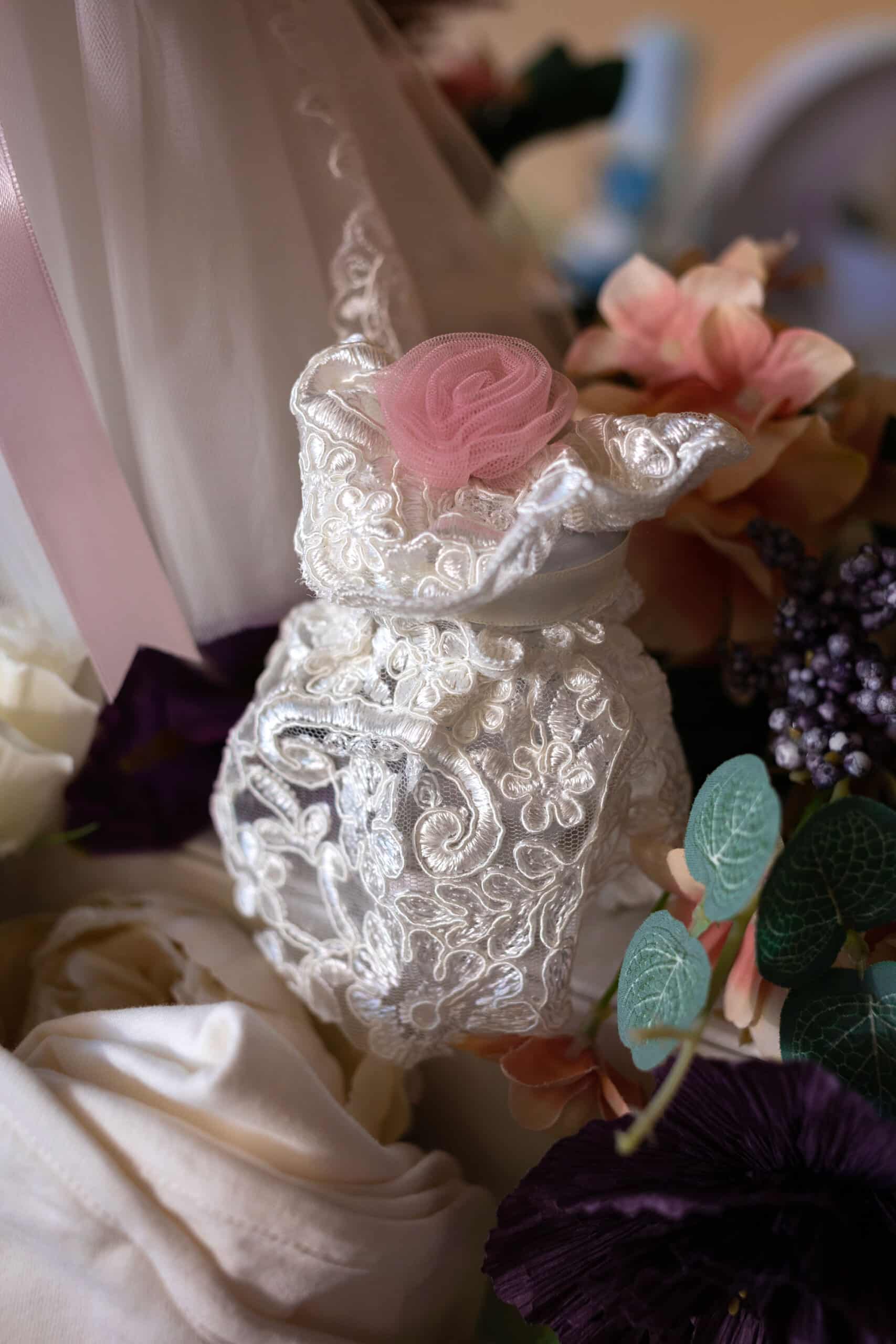 Set complet botez (trusou) - Gloria - roz vintage 7 Set complet botez (trusou) - Gloria - roz vintage - imagine 7