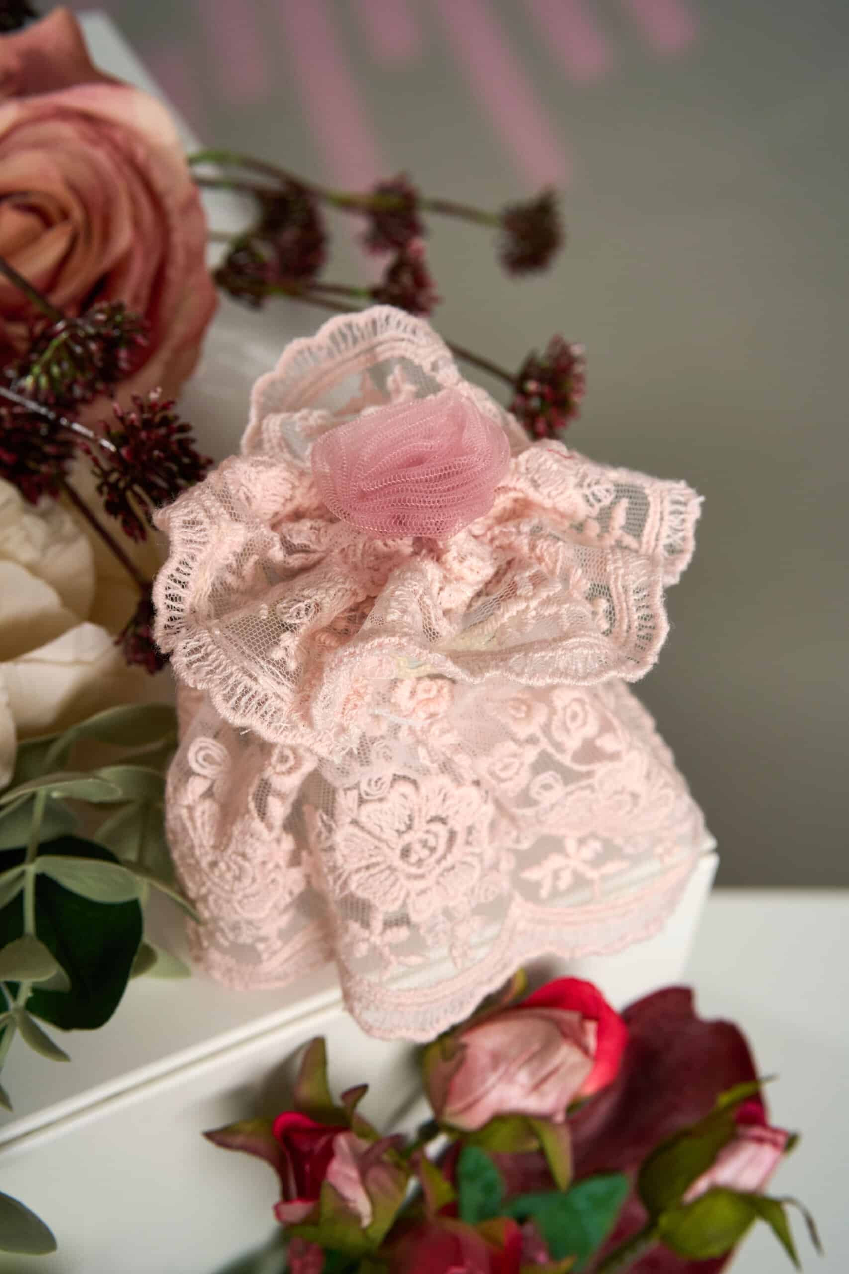 Set complet botez (trusou) - Claire - roz - mânecă scurtă 9 Set complet botez (trusou) - Claire - roz - mânecă scurtă - imagine 9