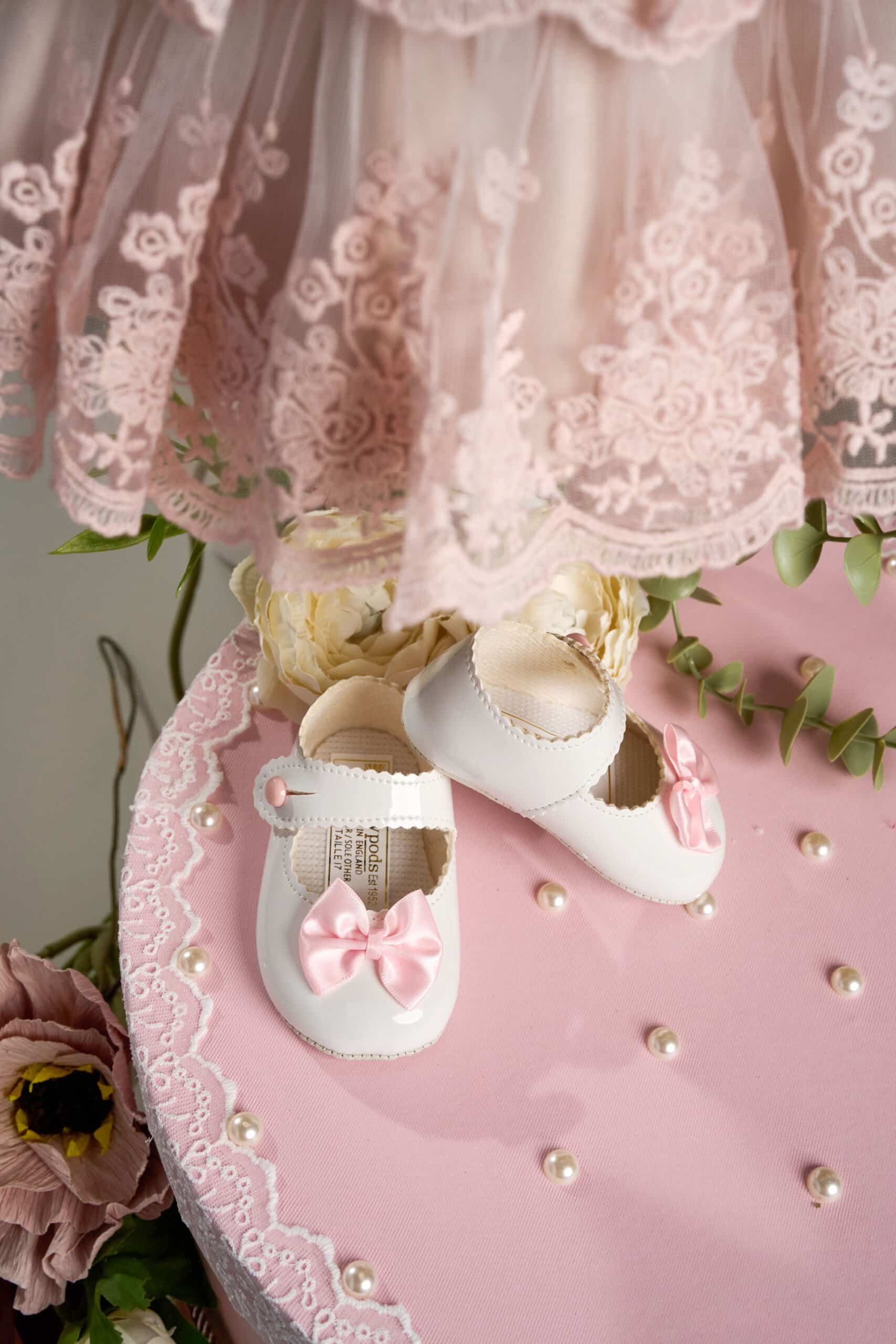 Set complet botez (trusou) - Claire - roz - mânecă scurtă 5 Set complet botez (trusou) - Claire - roz - mânecă scurtă - imagine 5