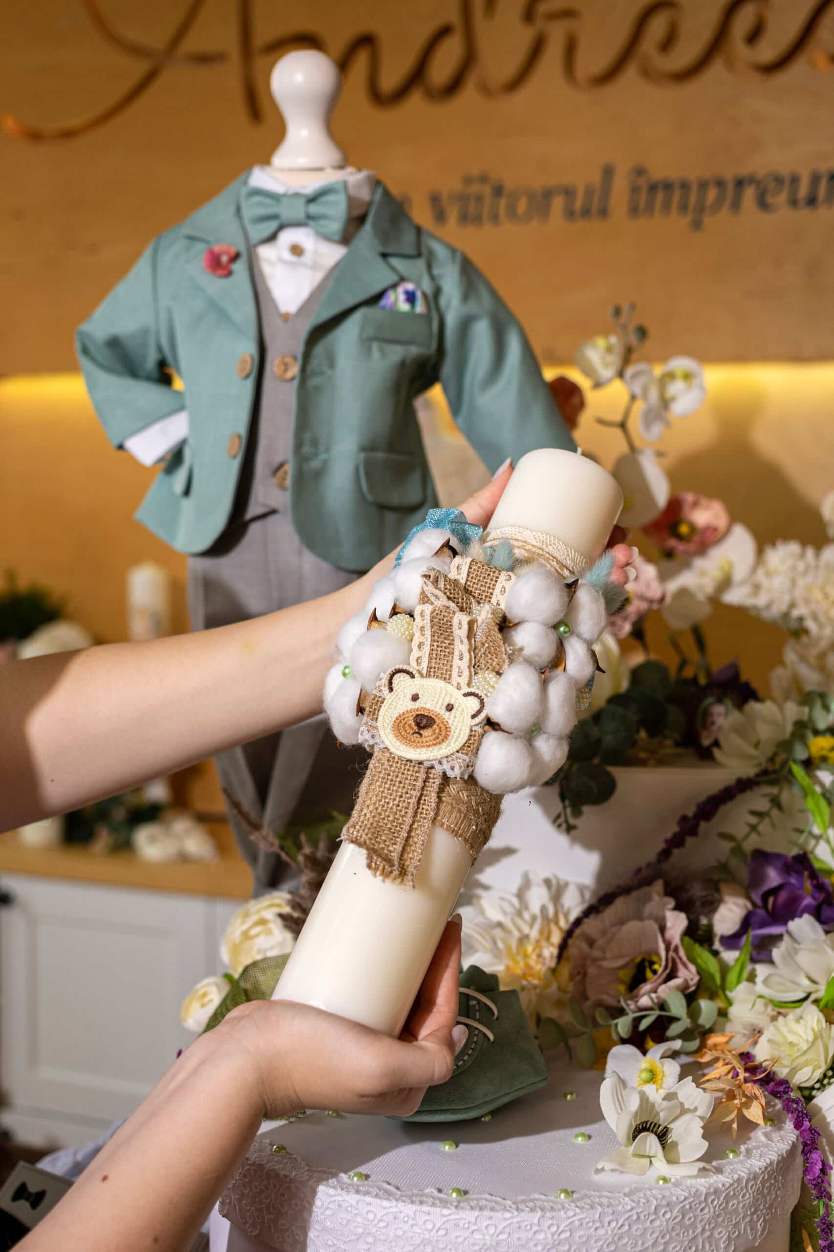 Set complet botez (trusou) - Sebastian - verde mentă 3 Set complet botez (trusou) - Sebastian - verde mentă - imagine 3