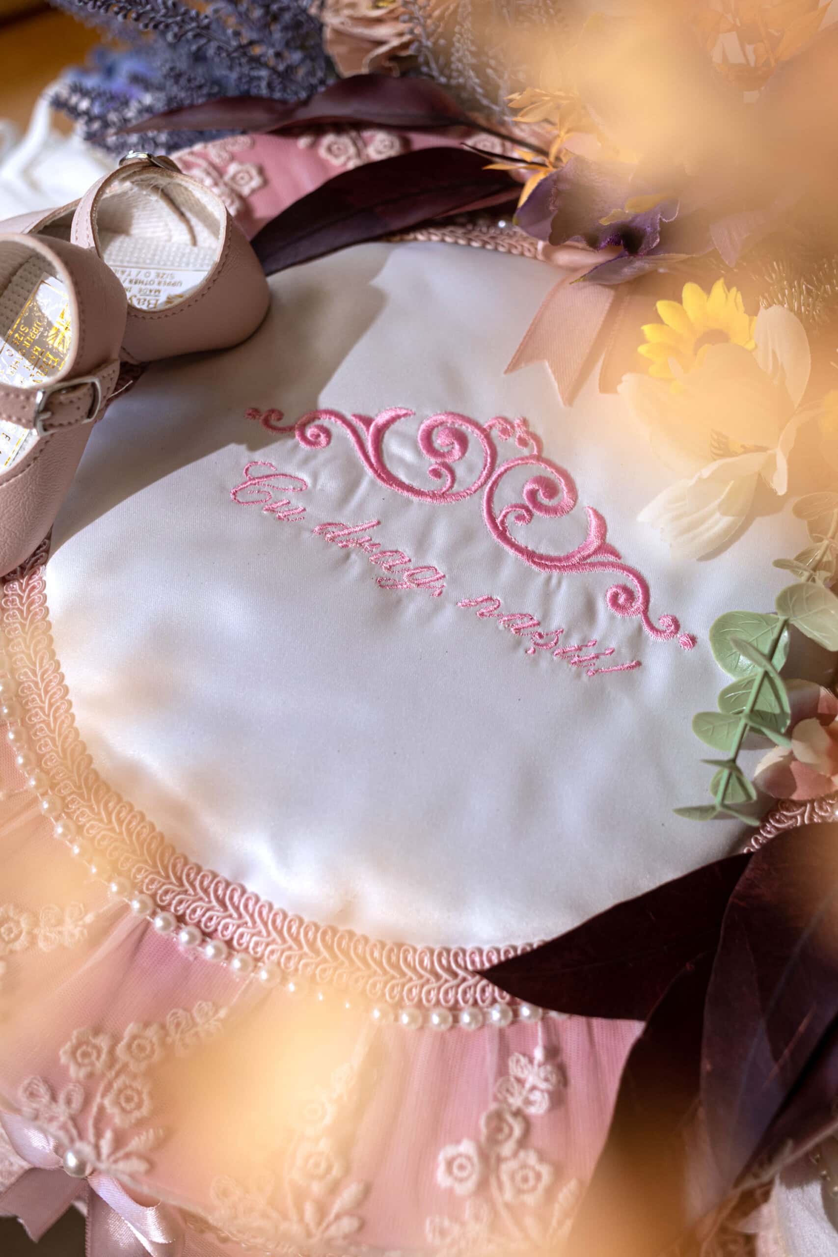 Set complet botez (trusou) - Catherine - roz - mânecă lungă 13 Set complet botez (trusou) - Catherine - roz - mânecă lungă - imagine 13