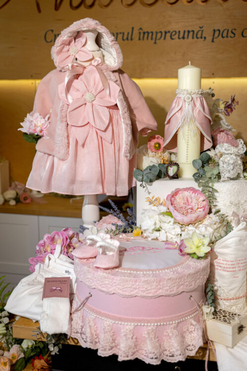 Set complet botez (trusou) - Fleur cu Capă - roz - imagine 2